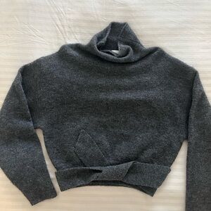 Aritzia Wilfred cropped sweater